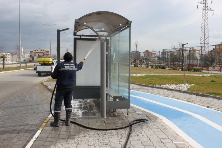 Burhaniye Corona Önlemlerini Almaya Başladı