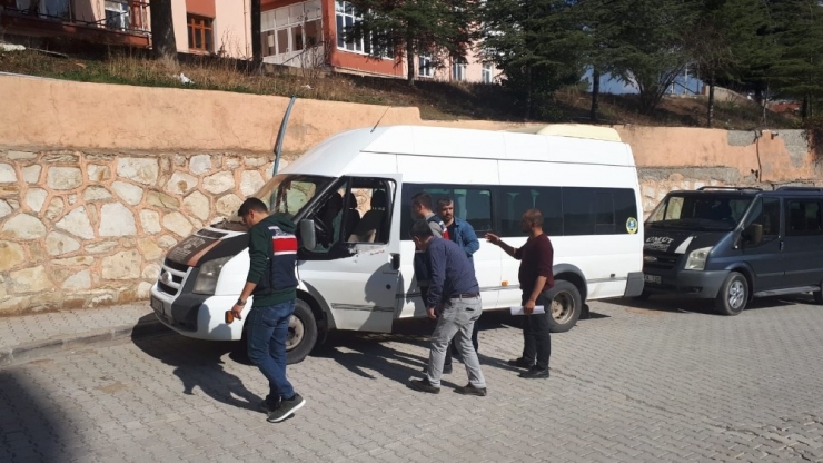 Akrabasının Minibüsüne Ateş Açtı: 1 Ölü