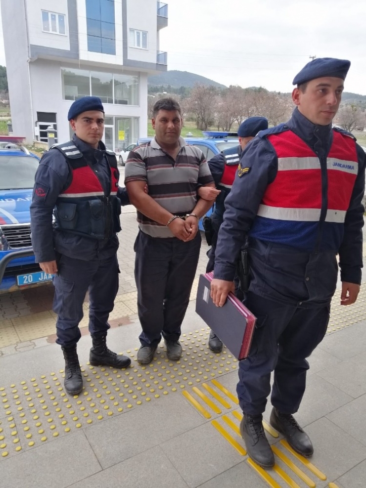 Patates Satıcısı Hırsız Yaşlı Kadının Evinden 2 Bin 500 Tl Sini Çaldı