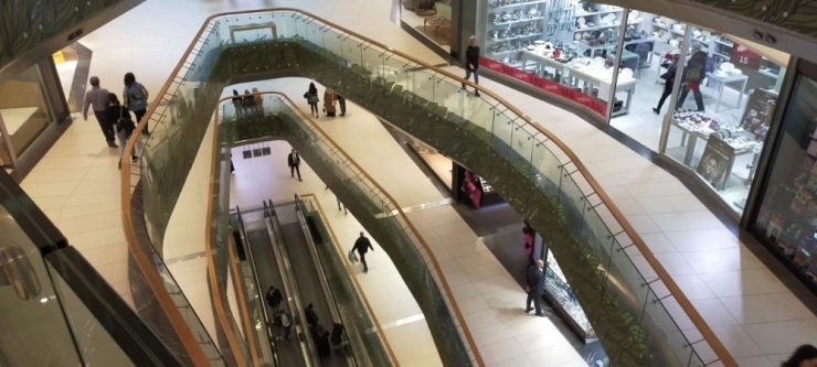 Korona Virüs Avm’leri De Vurdu