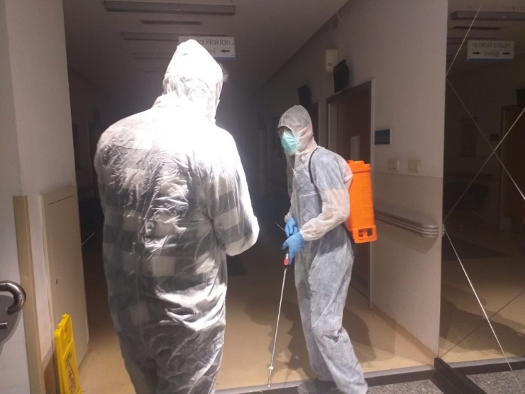 Tüm Alanlar Dezenfekte Ediliyor