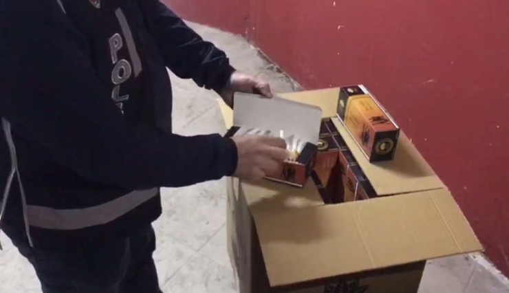 Esenyurt’ta Kaçak Nargile Tütünü Operasyonu: 6 Gözaltı