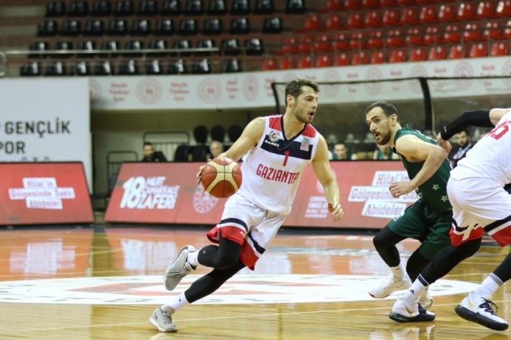 Basketbol Süper Ligi: Gaziantep Basketbol: 73 - T. Bandırma: 63