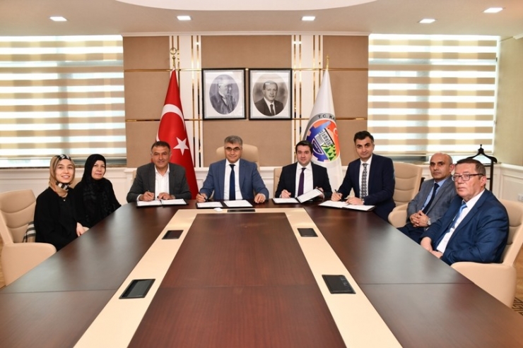 Karabük’te Hayırseverlik Protokolü İmzalandı