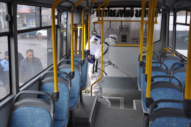 Kars’ta Toplu Taşıma Araçları Dezenfekte Ediliyor