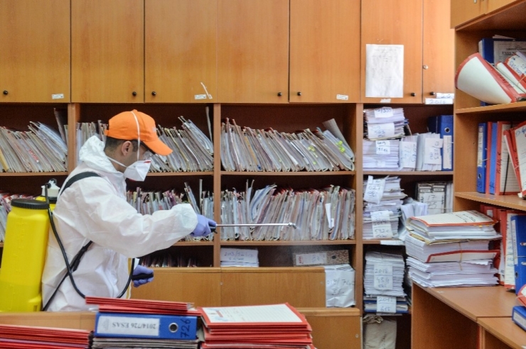 Ankara Büyükşehir Belediyesi’nde Korona Virüs Önlemleri İçin Temizlik Personelinin İzinleri Kaldırıldı