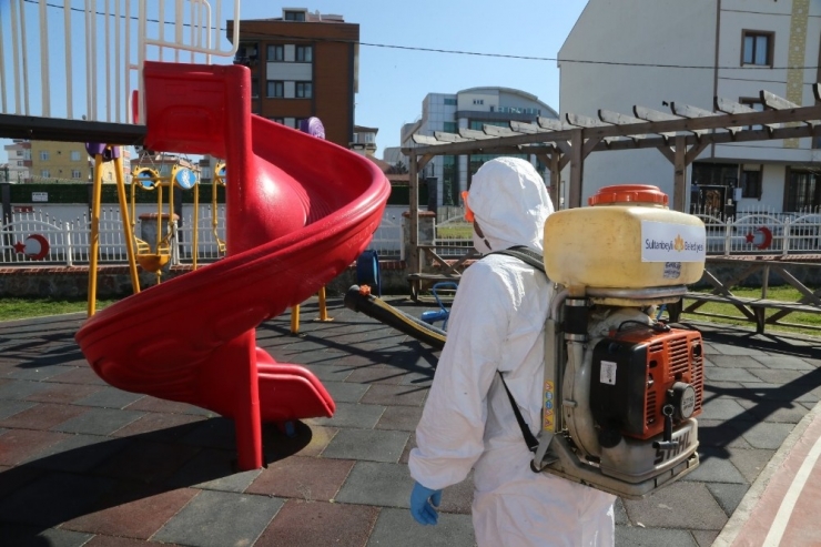 Sultanbeyli İlçesi Genelinde Dezenfekte Çalışmaları Hızla Devam Ediyor