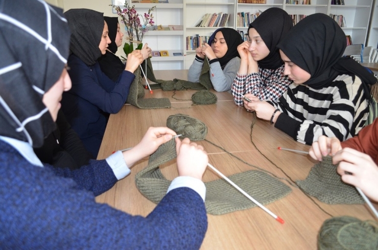 Sinop’tan Çatak’taki Mehmetçikleri Isıtan Hediye