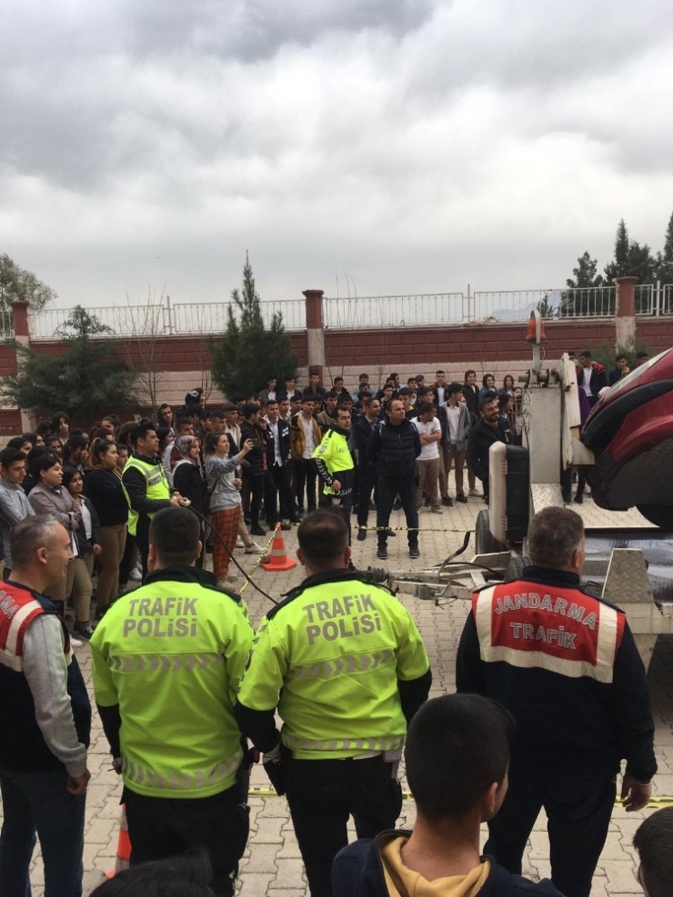 Silopi’de Öğrencilere Simülasyon Aracı İle Uygulamalı Eğitim Verildi