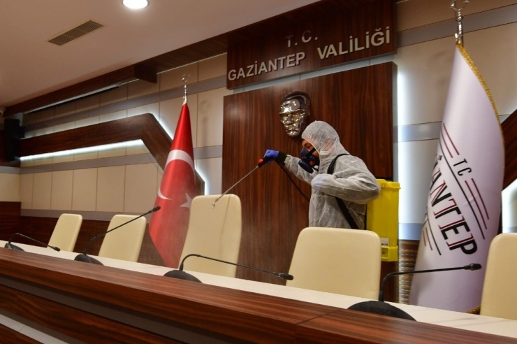 Gaziantep’te Valilik Binası Dezenfekte Edildi