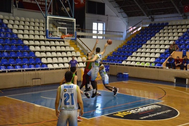 Türkiye Basketbol Ligi: Balıkesir Bşb: 102 - Semt77 Yalovaspor: 94