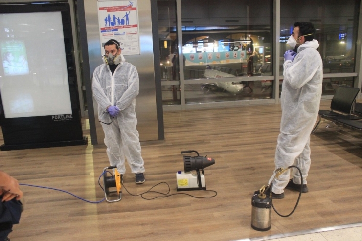 Sabiha Gökçen Havalimanı Korona Virüse Karşı Dezenfekte Edildi