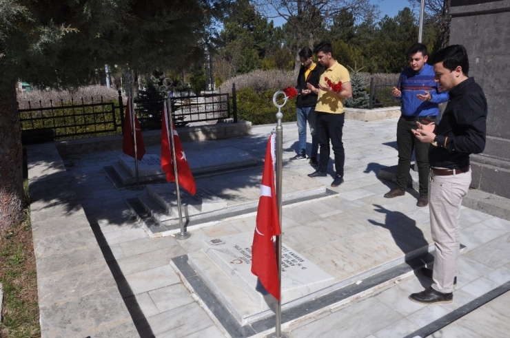 Gençlik Meclisi Şehitleri Andı