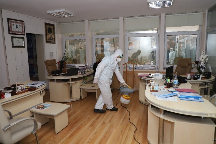 Alanya’da Dezenfektasyon İşlemleri Devam Ediyor