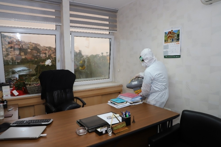 Alanya’da Dezenfektasyon İşlemleri Devam Ediyor