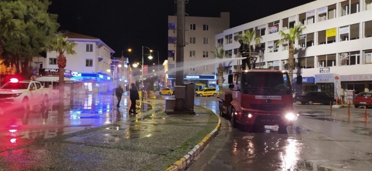 Ayvalık’ta Büyükşehir Ve Ayvalık Belediyesi’nden Temizlik İşbirliği