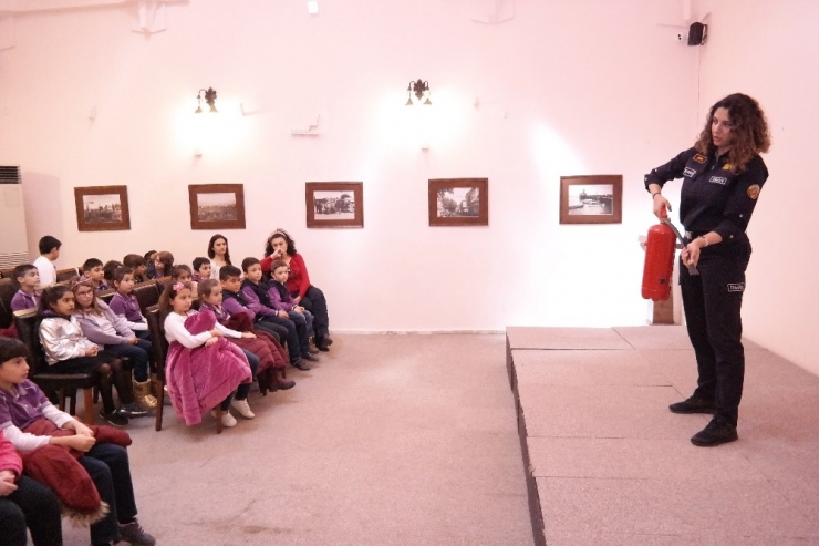 Mudanyalı Miniklere Yangın Eğitimi