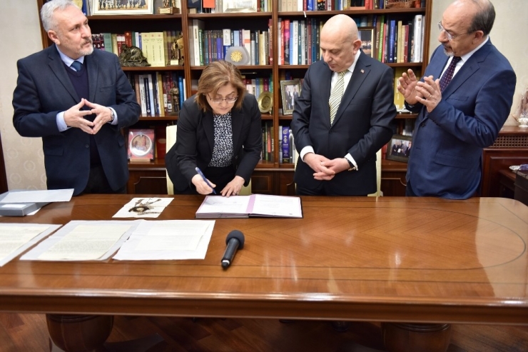 Hüseyin İle Emu’nun Ölümsüz Aşkı Gaziantep’te