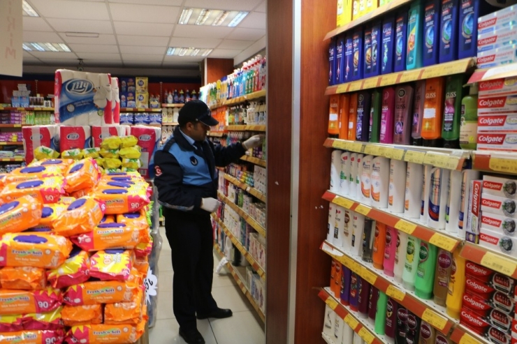 Kartal’da Zabıta Ekipleri Korona Fırsatçılarına Göz Açtırmıyor