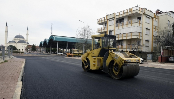 Yeni Mahalle’de Asfalt Yenileme Çalışmaları