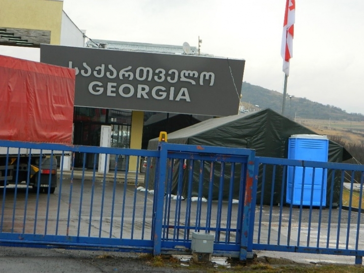 Ardahan’da Sınır Kapılarında Virüs Tedbirleri En Üst Seviyede Uygulanıyor