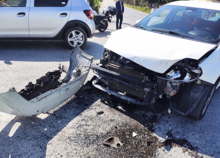 Kuşadası’nda Trafik Kazası; 1 Yaralı