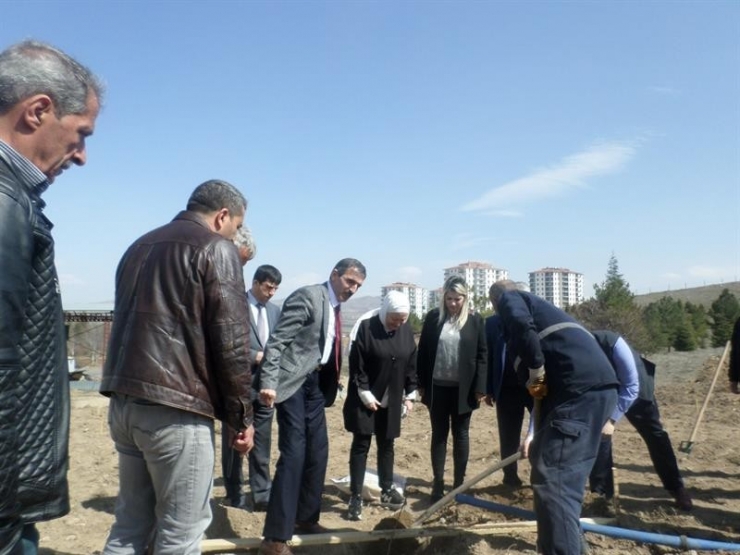 Malatya’da Antepfıstığı Dikimi