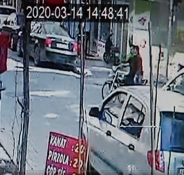 Motosikletli Gençler Ölümden Kıl Payı Kurtuldu