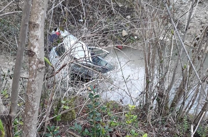 Ordu’da Otomobil Dereye Uçtu: 4 Yaralı