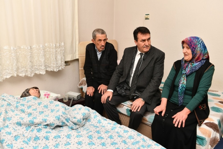 ‘Gece Gündüz, Milletimizin Emrinde Ve Hizmetindeyiz’