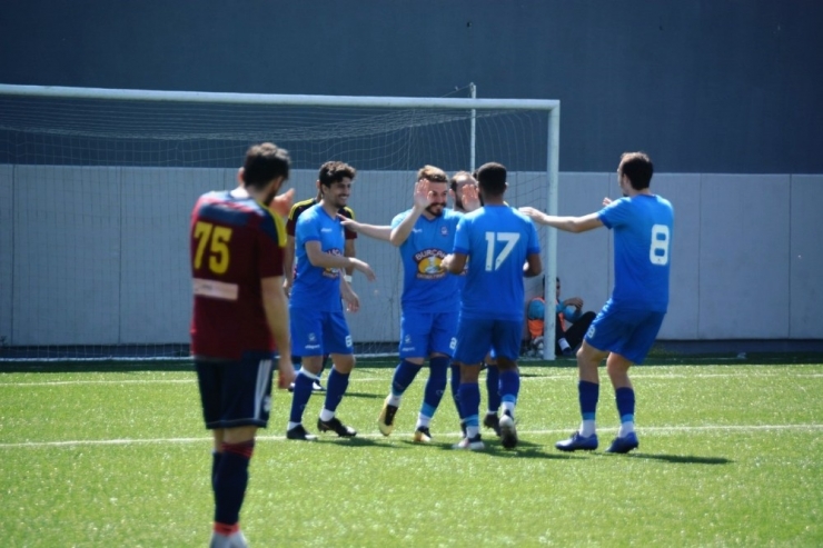 Bal 8. Grup: Yunusemre Belediyespor: 3- Sökespor: 1