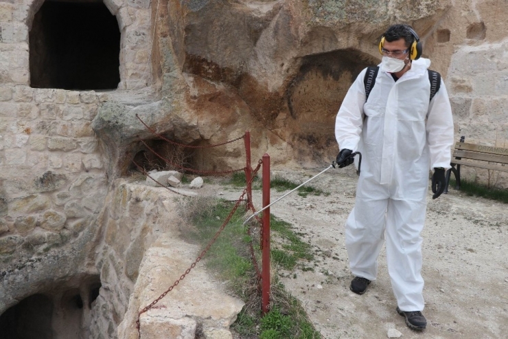 Dünyanın Tek Doğal Gökdeleni Dezenfekte Edildi