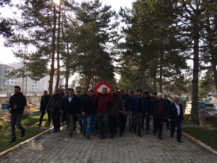 Çığ Faciasında Hayatını Kaybeden İtfaiyeci Toprağa Verildi