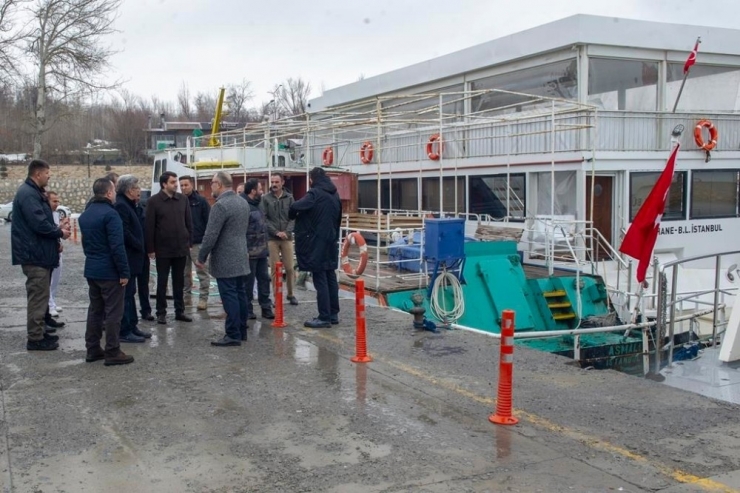 Vali Bilmez, Toplum Merkezi İnşaatlarını İnceledi