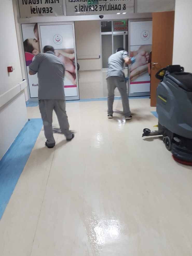 Gölbaşı Devlet Hastanesi Dezenfekte Edildi