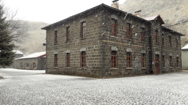 Kars’ta Kar Yağışı