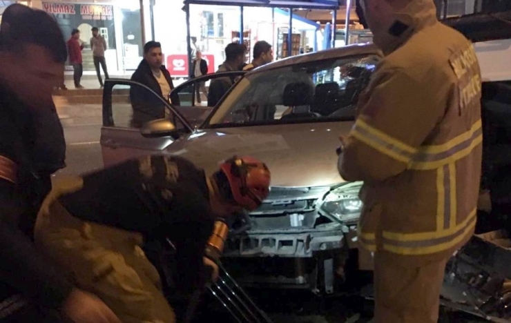 Edremit’te Kaza: 2 Yaralı