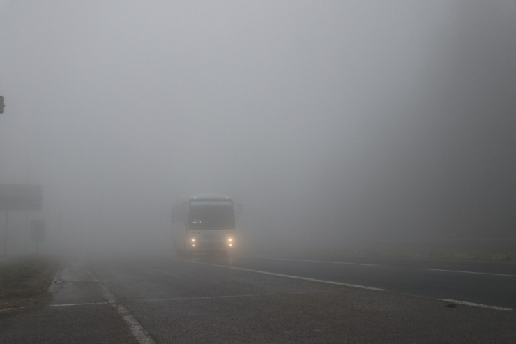 Bolu Dağı’nda Yoğun Sis Etkili Oluyor