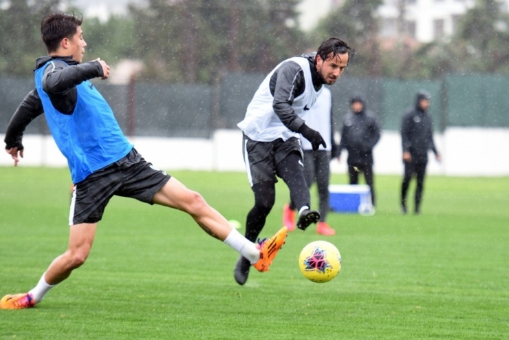 Denizlispor’a Recep Niyaz Ve Barrow Şoku!