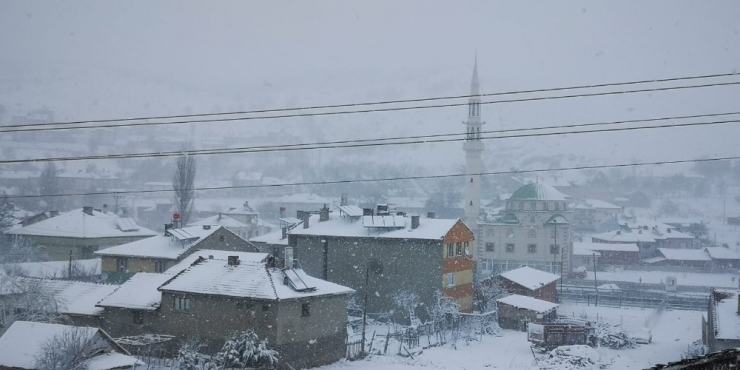 Bozüyük’te Kar Yağışı Etkili Oldu