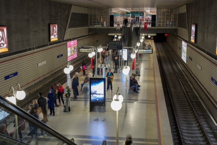 İzmir’deki Toplu Ulaşım Kullanımında Korona Virüsü Kaynaklı Azalma