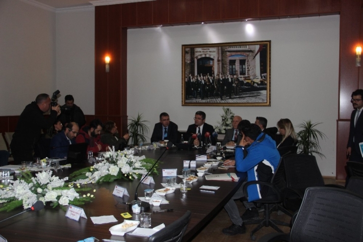 Vali Memiş: “Erzurum Havaalanı’nda Termal Kameraları Faaliyete Geçirdik”