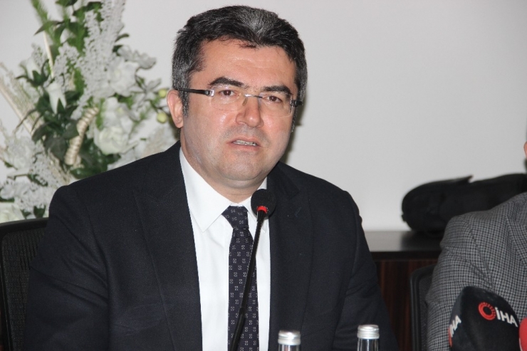 Vali Memiş: “Erzurum Havaalanı’nda Termal Kameraları Faaliyete Geçirdik”