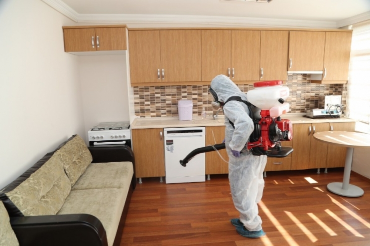 Gebze Belediyesi Huzur Evini Dezenfekte Etti