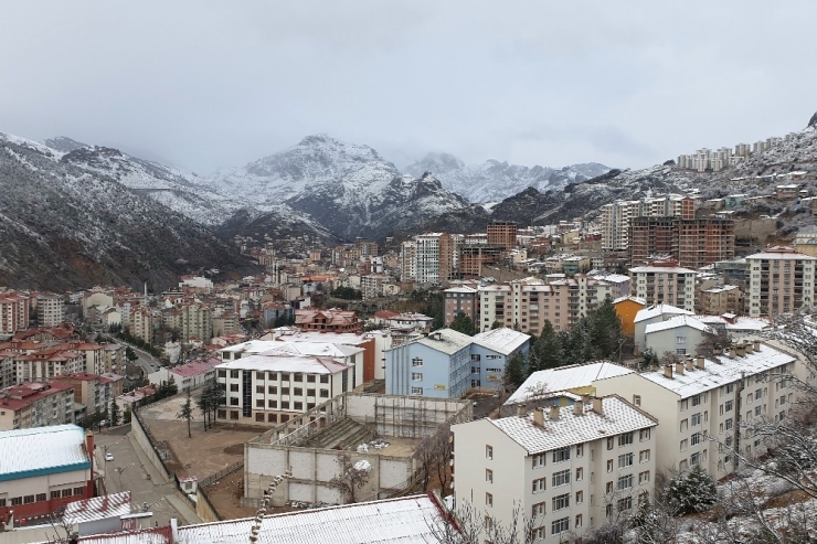 Gümüşhane’de Mart Kapıdan Baktırdı