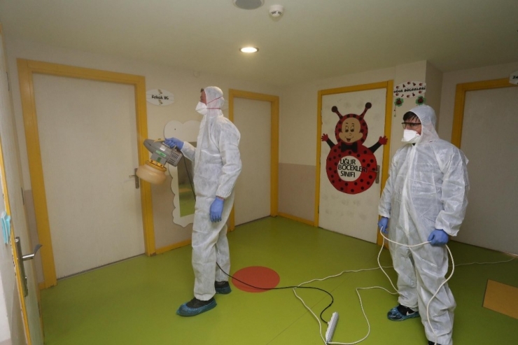 Kepez’in Kreşleri Dezenfekte Edildi