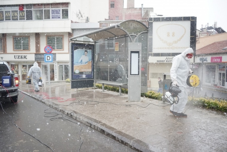 Korona Virüse Karşı Dezenfeksiyon Çalışmaları Yoğunlaştırıldı