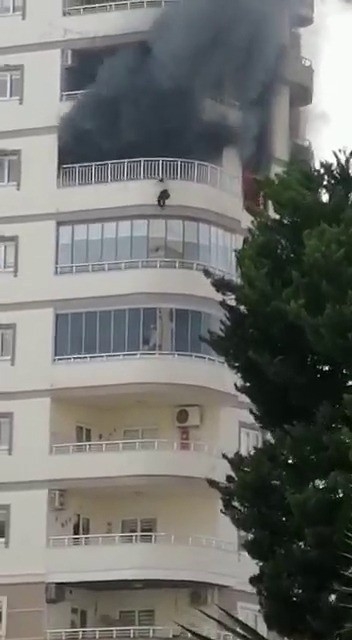 Soruşturma Kapsamında Mezitli İtfaiye Grup Amirine Görevden El Çektirildi