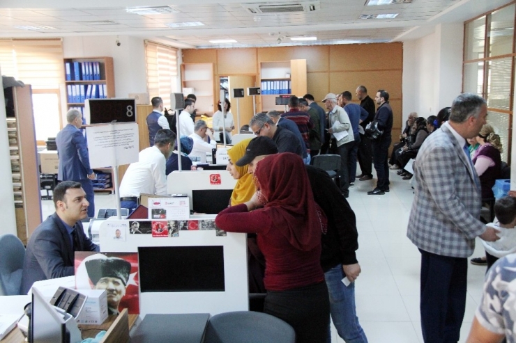 Nüfus Müdürlüğü Çalışanları ’Korona Virüs’e Karşı Önlem Alınmasını İstedi