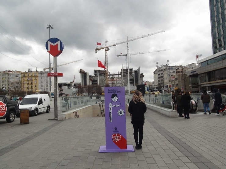 Taksim’de Korona Virüs Bilgilendirme Çalışması